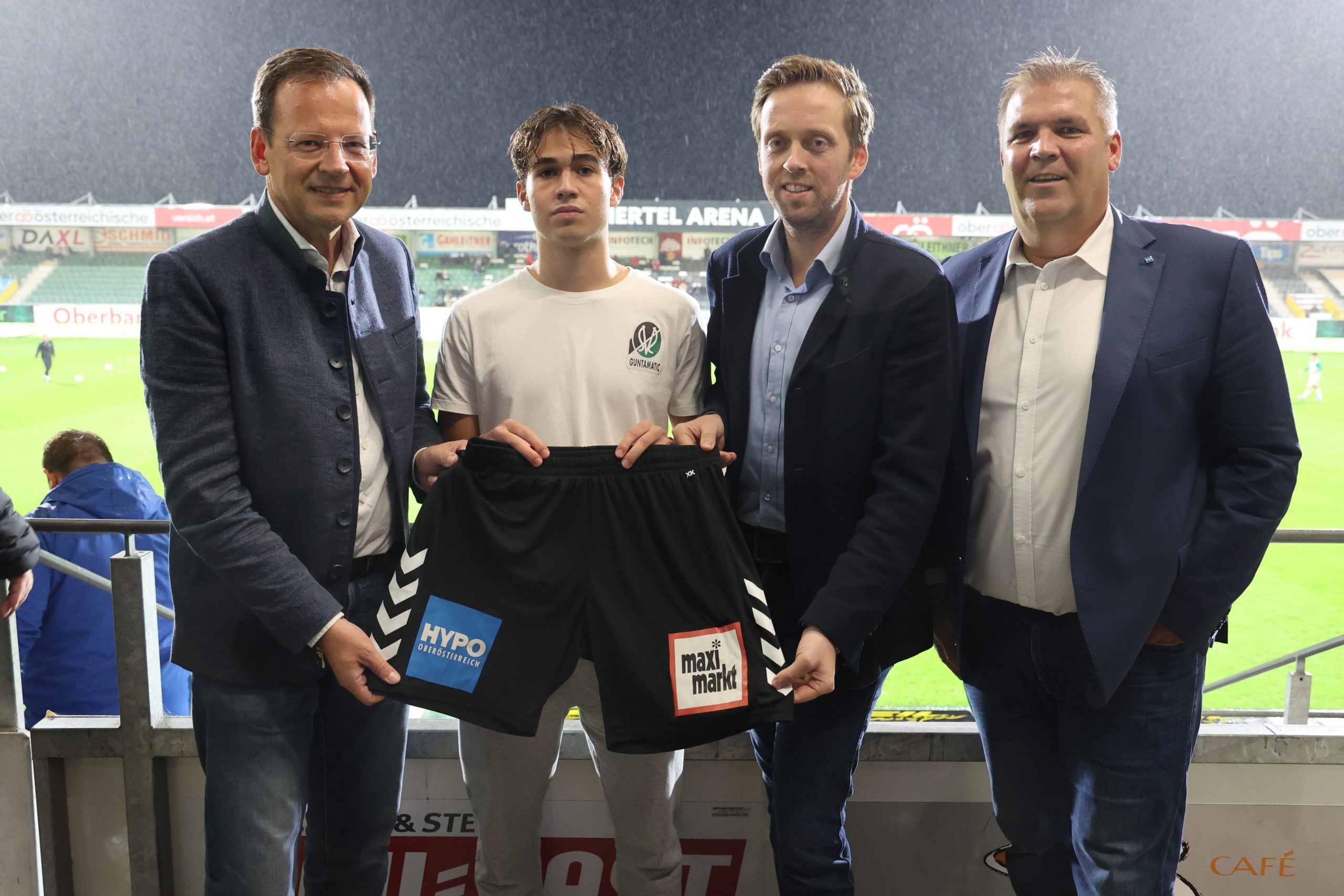  Runde Sache: HYPO OÖ neuer Premiumpartner der SV Guntamatic Ried