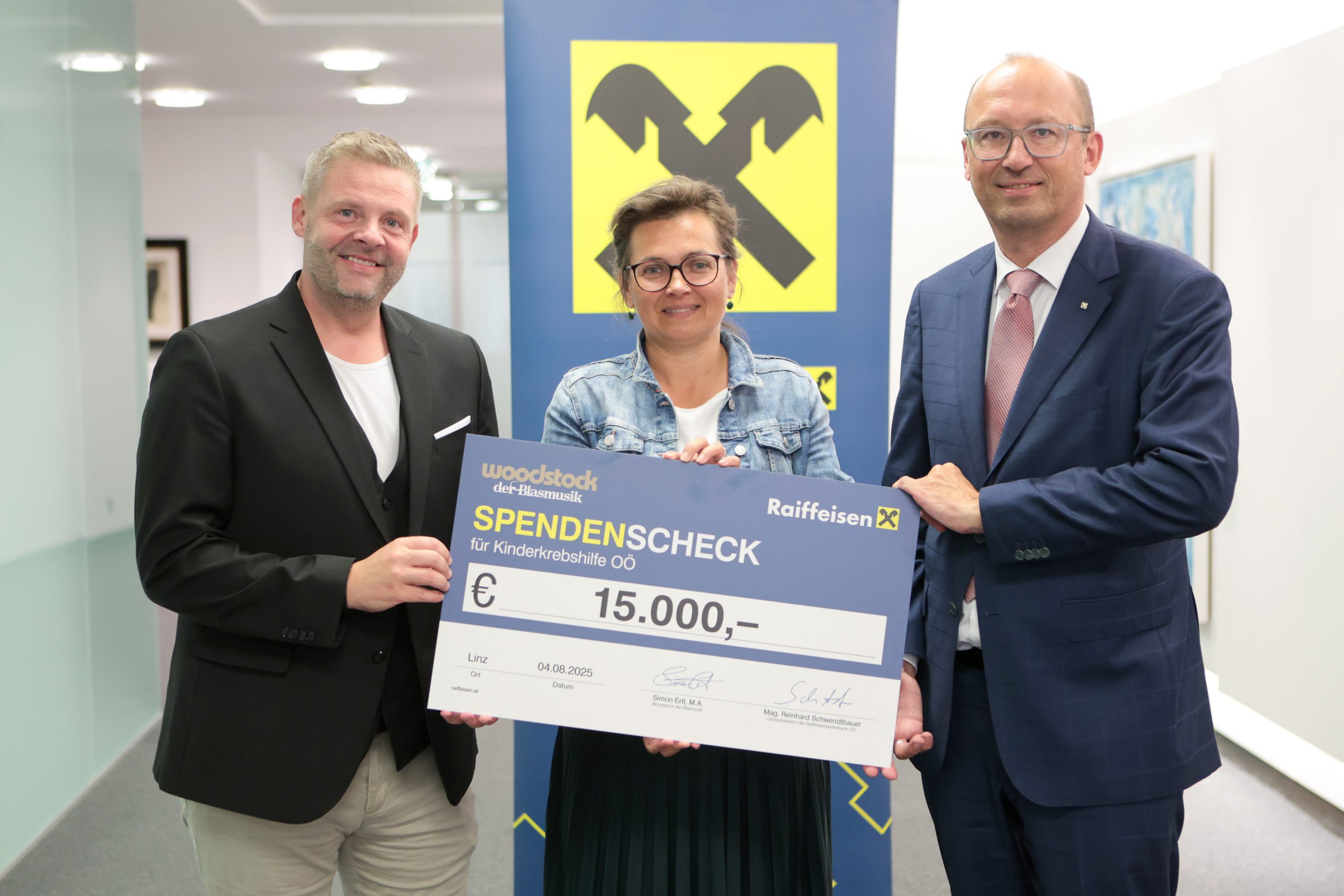 Simon Ertl (Gründer des „Woodstock der Blasmusik“), Karin Schuster-Schlichtner (OÖ. Kinder-Krebs-Hilfe), RLB OÖ-Generaldirektor Reinhard Schwendtbauer